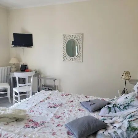 Chambres D'Hotes Le Belvedere 2*